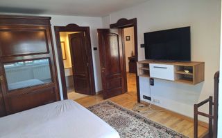 Apartament spatios 100 mp, 3 camere + dining, zona centrala Iasi – Tribunal Iasi, blocuri tip vila - Poză 4