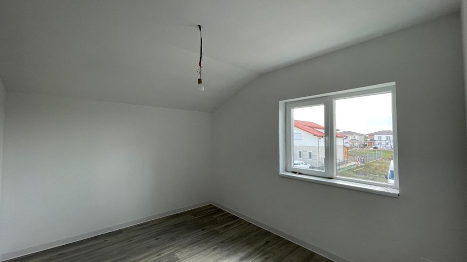 Casă individuală cu 5 camere și teren generos de 600 mp |Mosnița Nouă| - Poză 15