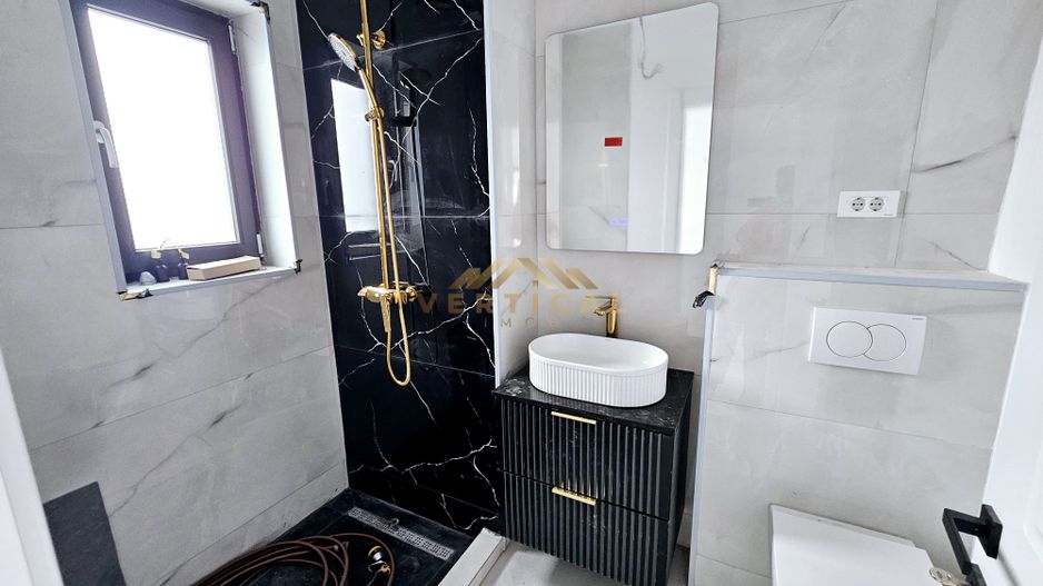 Vila 4 camere in centrul comunei Berceni - Poză 4