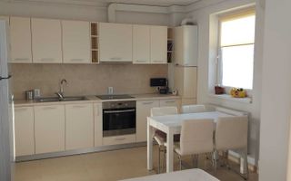 Apartament modern cu 3 camere - Poză 3