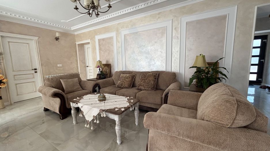 Casa individuala ultrafinisata 200 mp utili si teren 462 mp  Selimbar - Poză 10