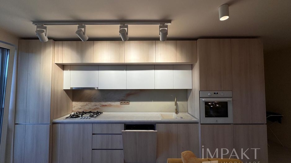 Apartament cu 3 camere de închiriat - Poză 4