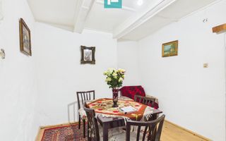 Casă cu 2 corpuri și 4 camere în Tauț - Poză 2