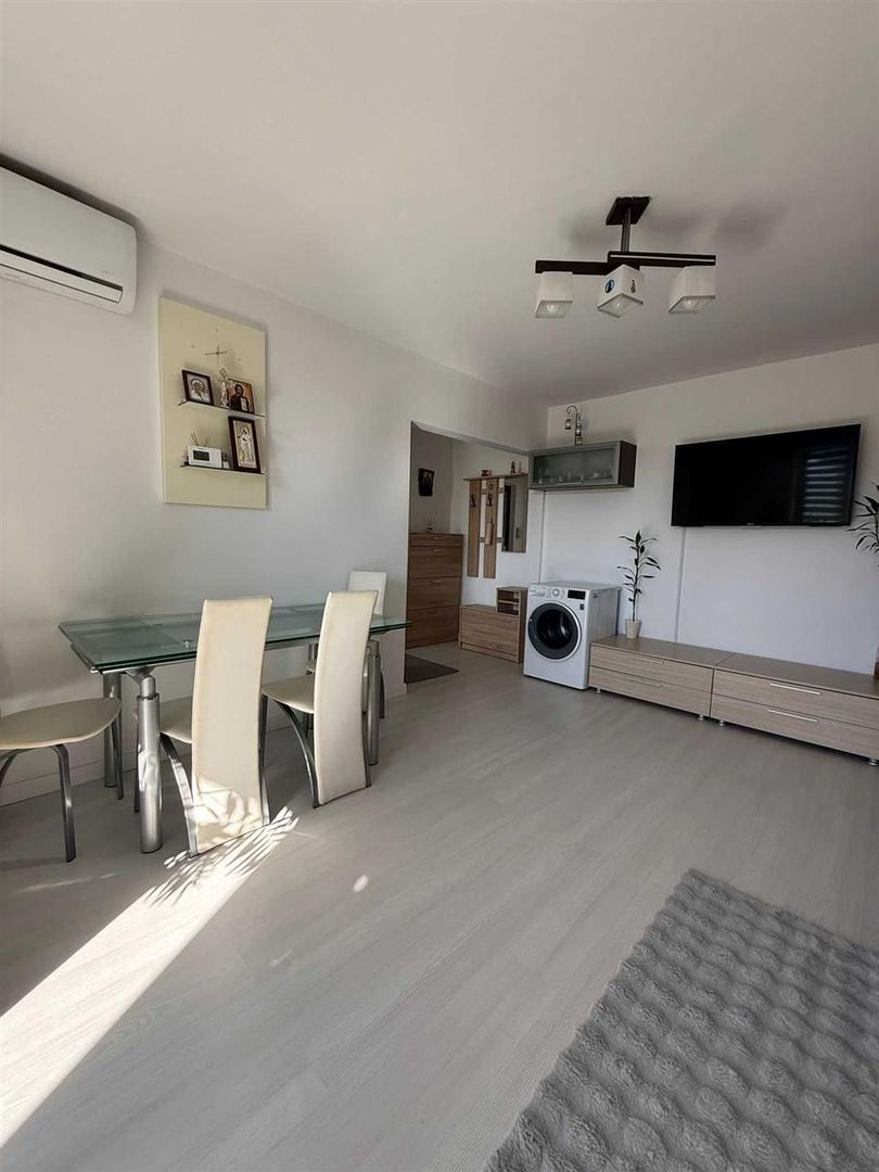 Apartament cu 3 camere in Piata Bucuresti - Poză 8