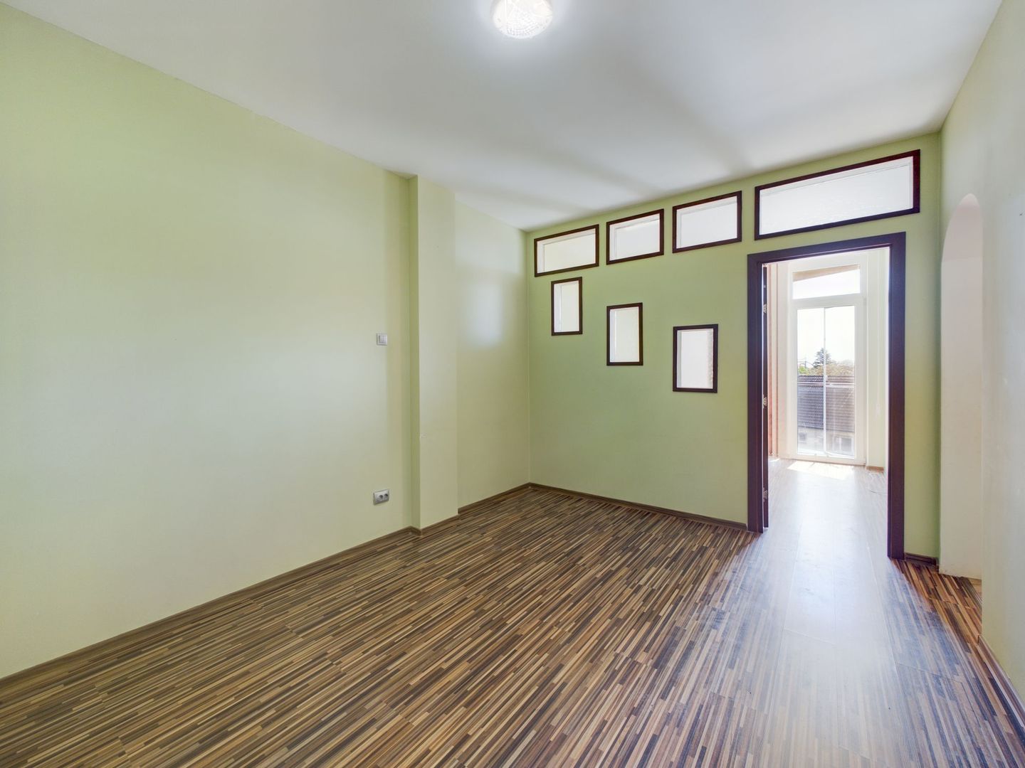 APARTAMENT CU 2 CAMERE ÎN VIA ROMANA - Poză 3
