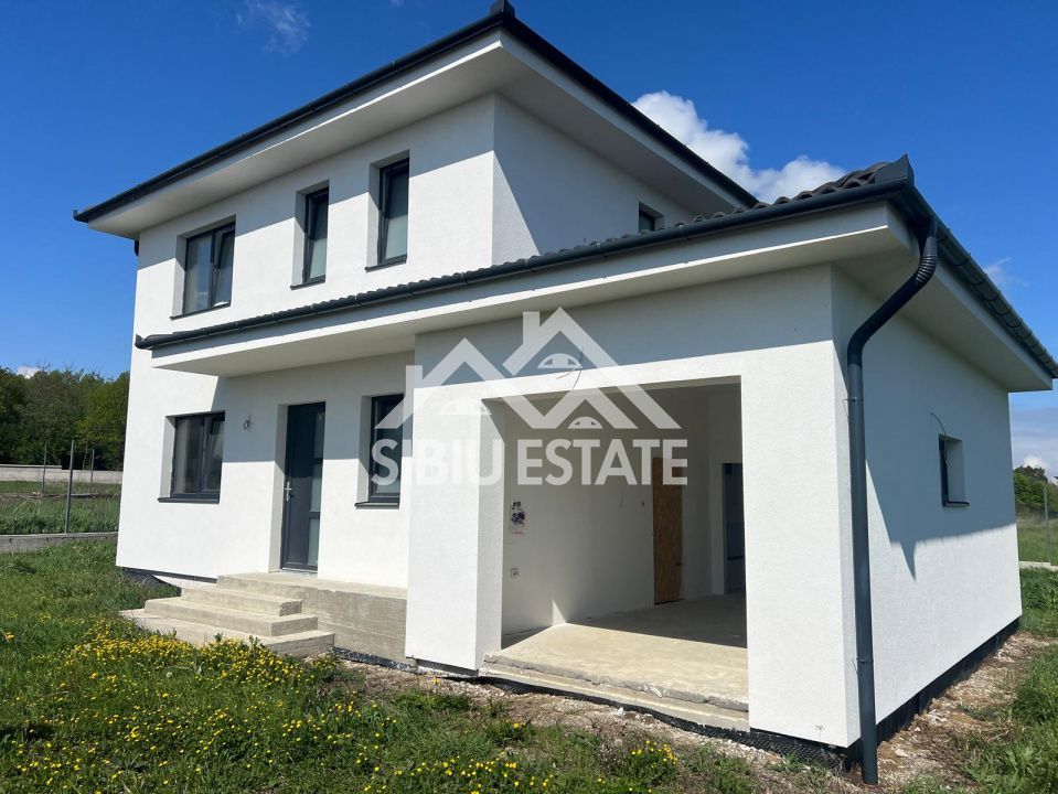 Casă Individuală de vanzare sau schimb cu apartament - Poză 1