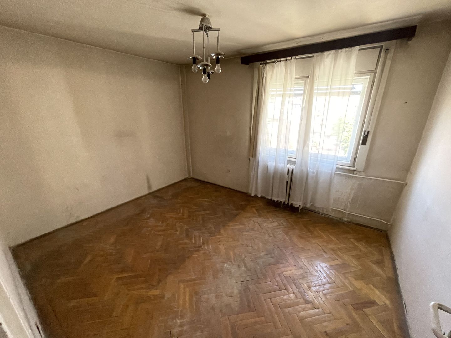 Hotel Central | 2 camere | Boxa - Poză 9