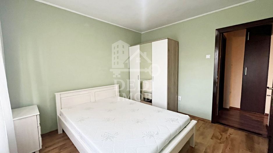 Apartament 3 camere de vanzare in zona Rogerius, Oradea - Poză 9