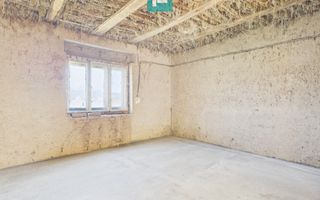 Casă cu teren de 6 000mp în Duboz, Timiș - Poză 8