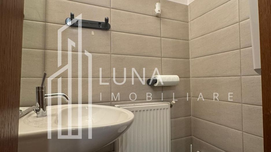 De inchiriat vila cu priveliste spectaculoasa - ideal spatiu comercial - Poză 28