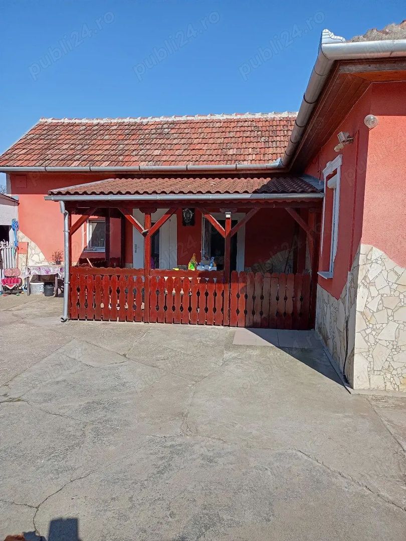 BRASADAS vinde casa in Ungaria - Poză 1