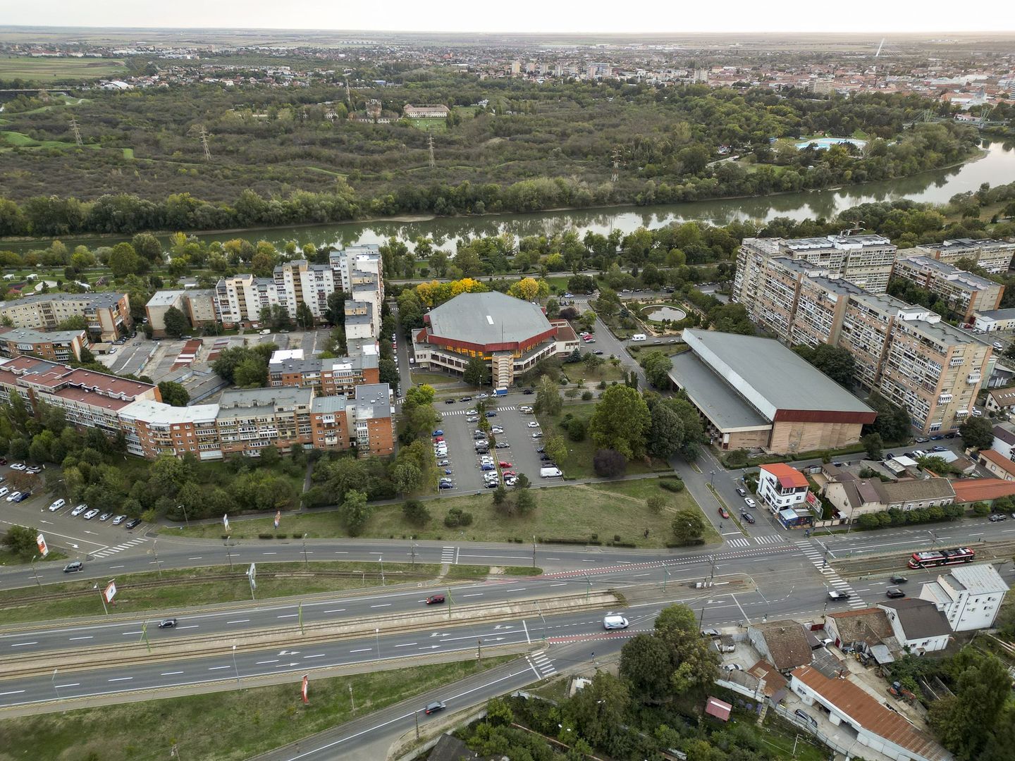 Calea Iuliu Maniu, urbanism P+2+M POT 65% CUT 1.25 - Poză 7