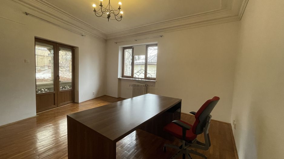 VILA SUPERBA LA INCHIRIERE PRETABILA CA SPATIU DE BIROU SAU REZIDENTA - Poză 25