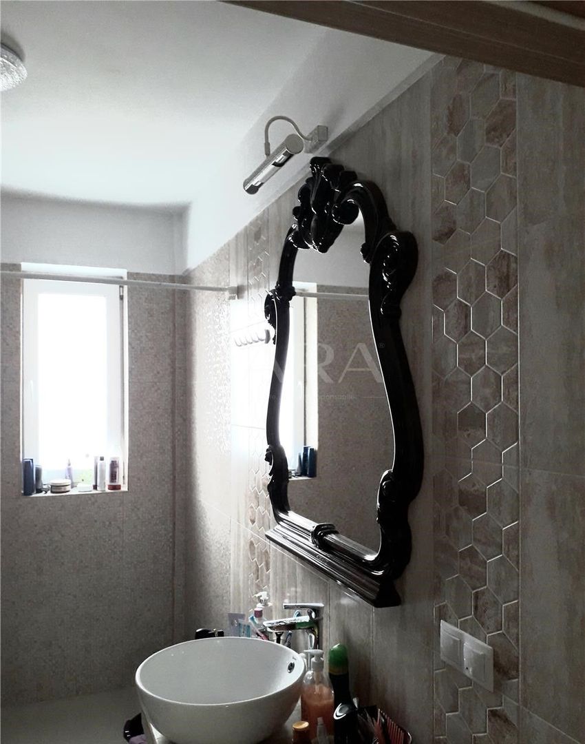 Apartament 3 camere, central, 78mp, mobilat, cu parcare subterana. - Poză 9