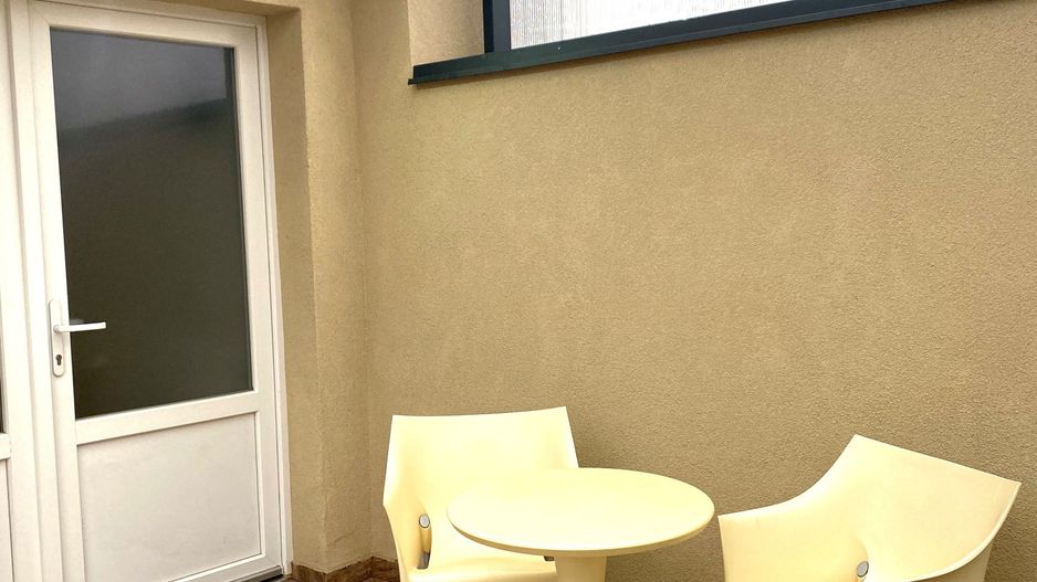 Casa de inchiriat central - Poză 13