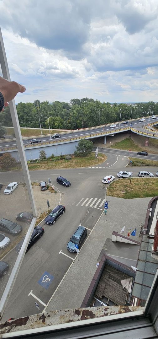 Vând apartament 4 camere  100 mp Satu Mare - Poză 8