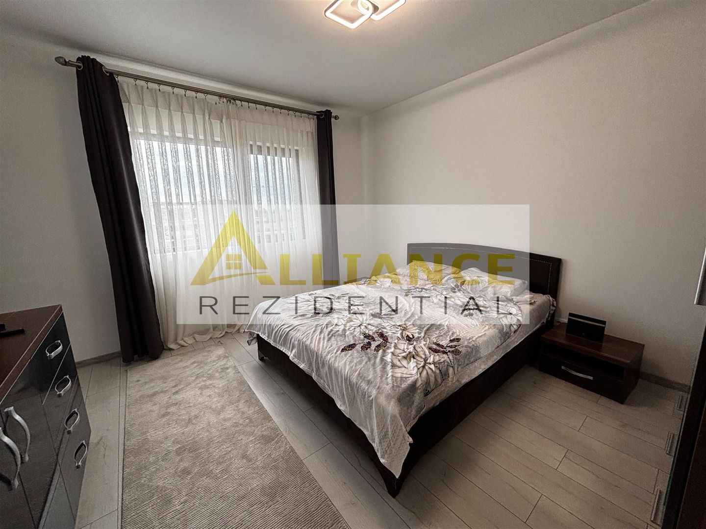Casa individuala 4 camere  2 băi  mobilat-utilată - Poză 11