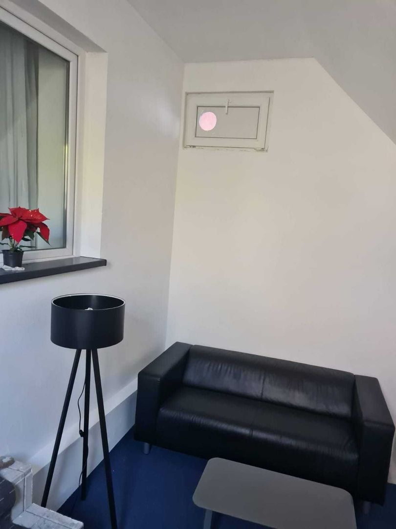 Vanzare Garsonieră decomandată, 35 mp, parter, mobilată + parcare – Salaj - Poză 7