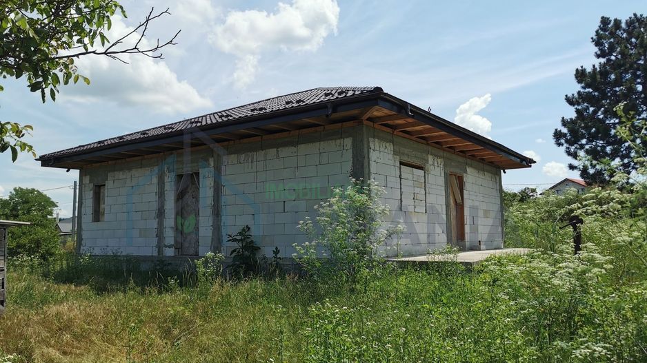 Casă de vânzare în Sat Horlești, Comuna Rediu, 3 camere, 108 mp construiți, 87 mp utili, teren 500 mp - Poză 3