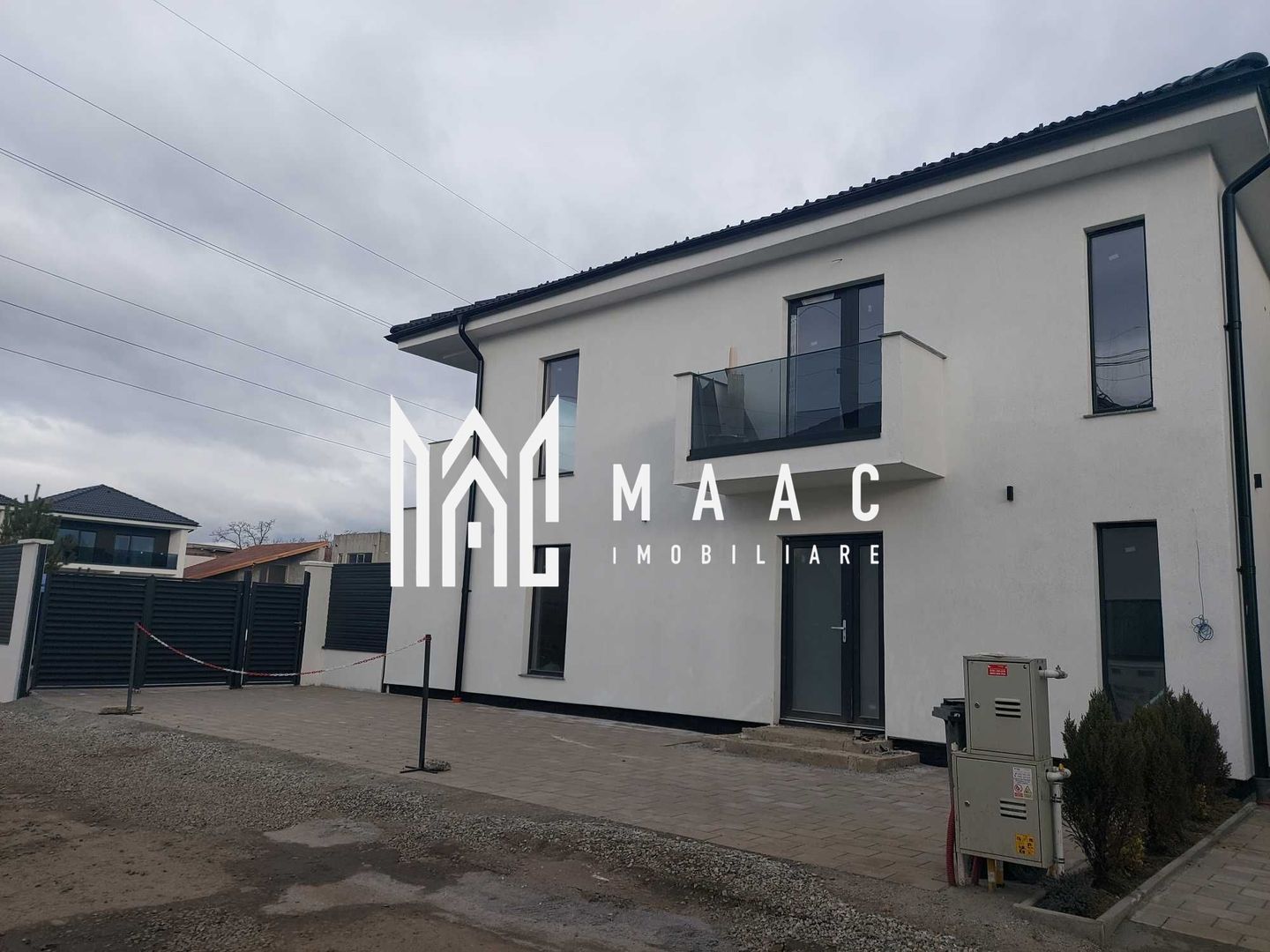 Proprietate exceptionala in Șelimbăr I gradina generoasă - Poză 4