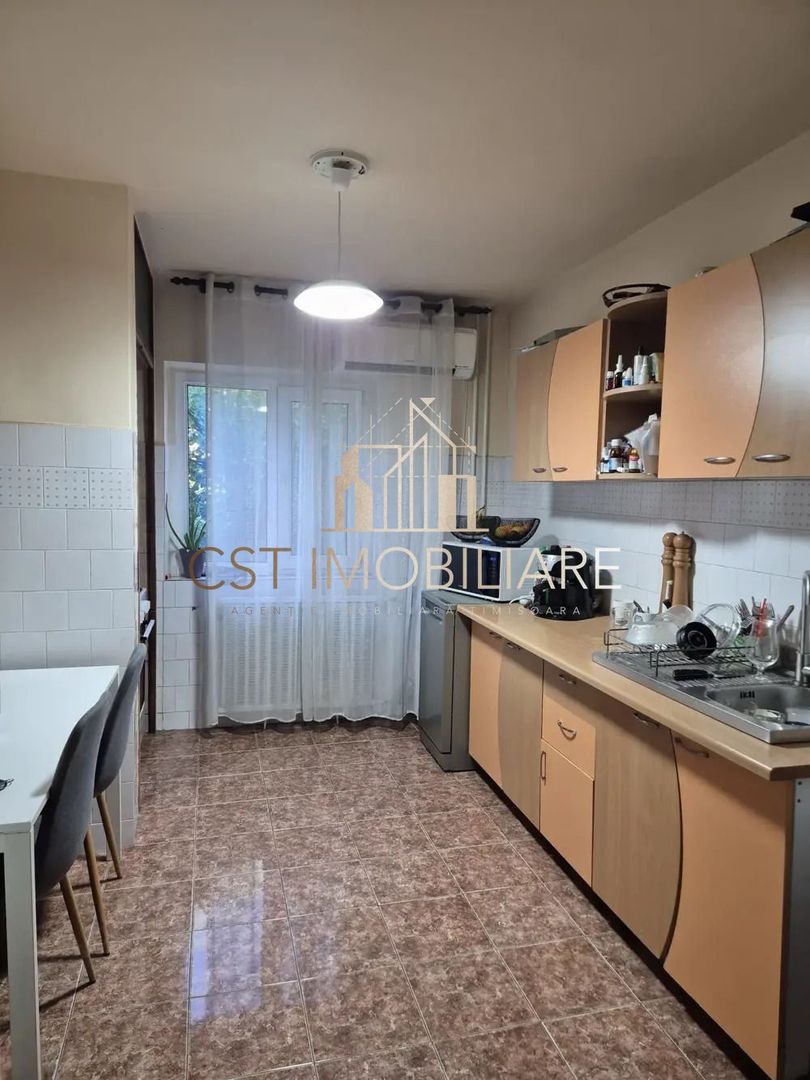 Aradului - 4 Camere -Decomandat - Etaj intermediar - Poză 7