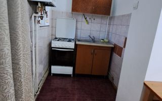 Garsoniera de inchiriat, etaj intermediar, Terezian - Poză 4