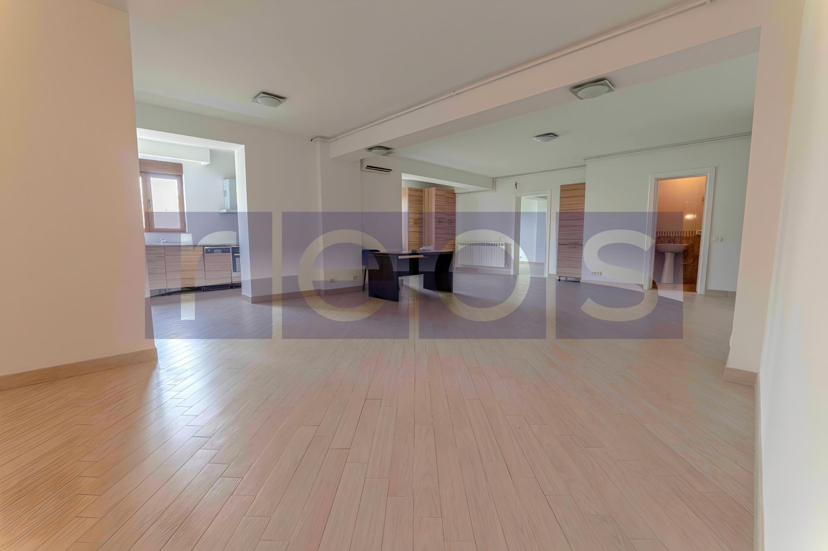 VANZARE | 3 CAMERE | PIAȚA DOROBANTI - Poză 2