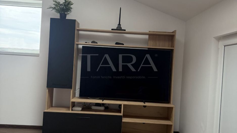 Apartament cu 2 camere, decomandat, în Florești . - Poză 1