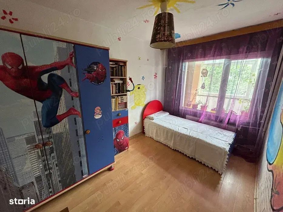De vanzare Apartament 4 camere LUJERULUI - Poză 3