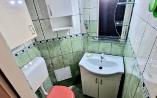 Ofer spre închiriere apartament 3 camere,2 bai, zona Lipovei, 400 euro/lună. - Poză 19