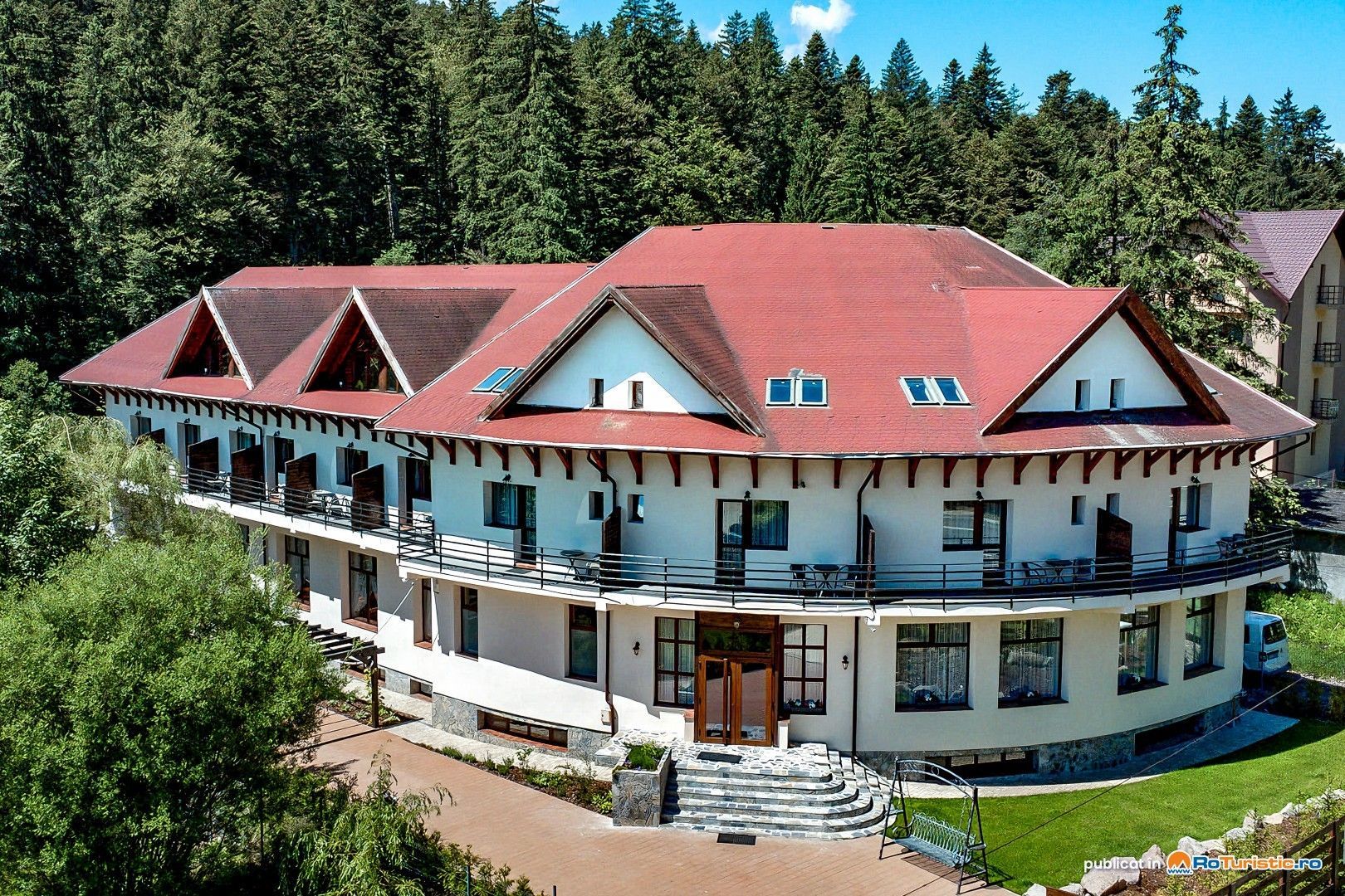 Pensiune / hotel de vanzare / parteneriat, Predeal, Brasov - Poză 1