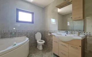 Vila impozanta in zona linistita la 15 minute de capitala! - Poză 28