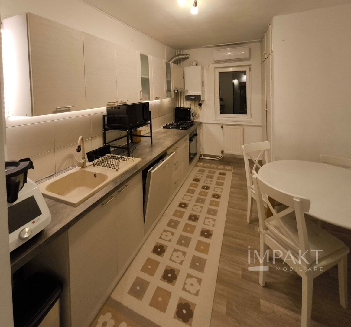 Apartament  cu 3 camere decomandat, 2 băi, etaj intermediar - Zorilor - Poză 5