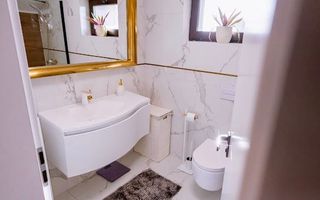 Gata de locuit! Vânzare casa cu 4 camere - Doicesti-Dealul cu Tei - Poză 6