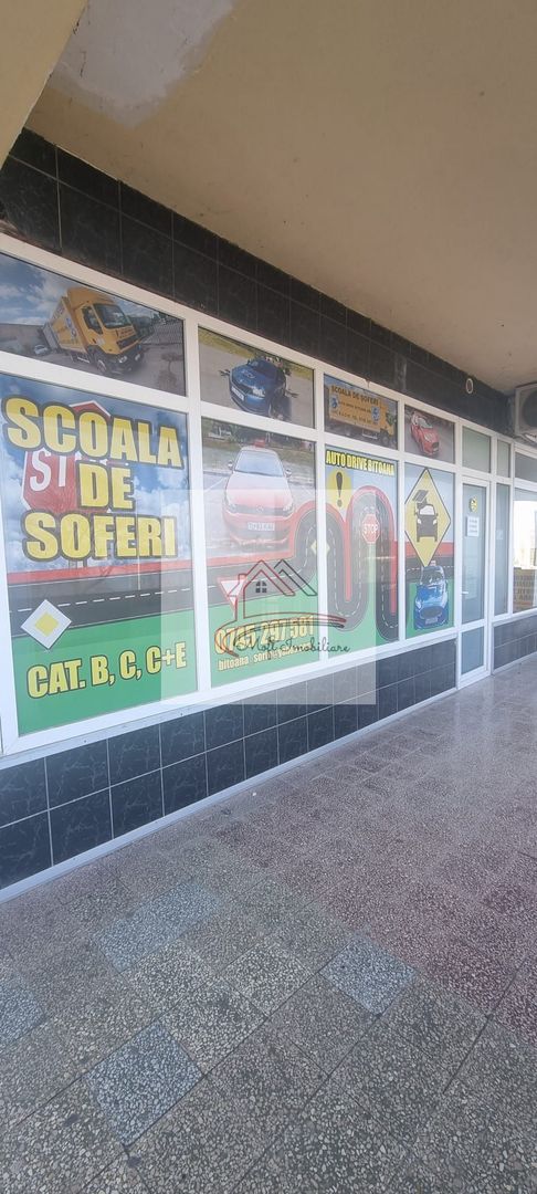 SPATIU COMERCIAL CENTRAL - Poză 2