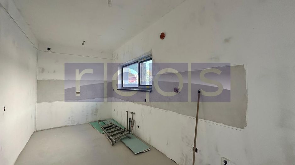 Vila 4 camere | Curte |  Zona Barbu Vacarescu  | Loc de parcare | - Poză 10