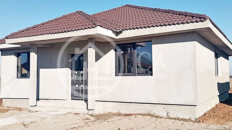 Casa de vanzare cu 4 camere in Santandrei, Oradea - Poză 1