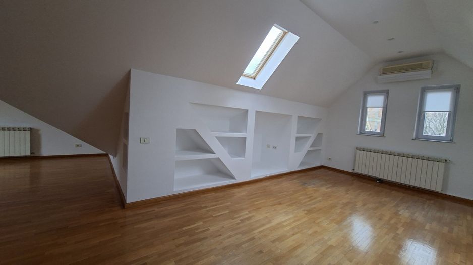 Vilă luminoasă I Gradina mare si loc de joacă privat I Iancu Nicolae - Poză 35