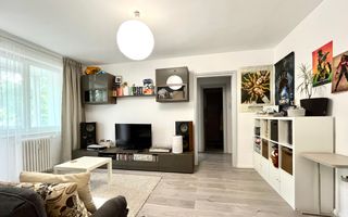 Apartament cu 2 camere, vedere la parc, în zona Central-Piata Unirii - Poză 1