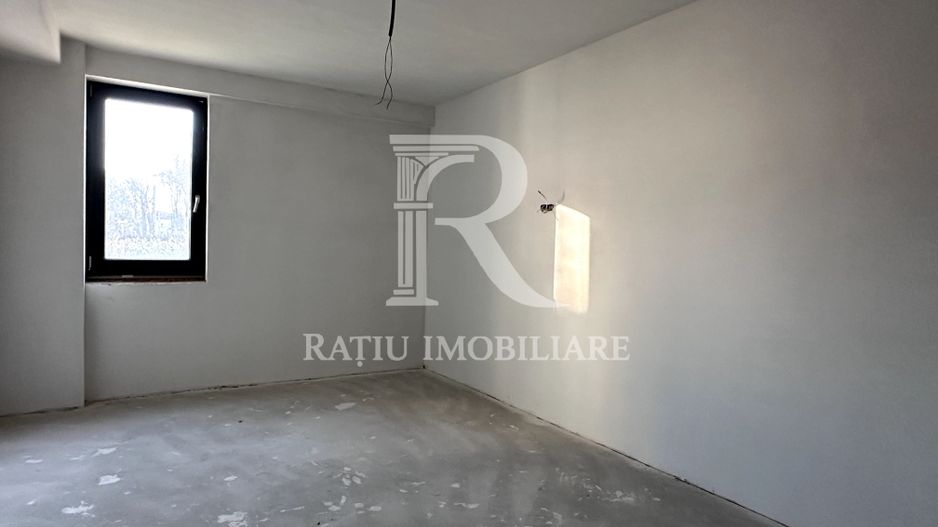 Apartament cu 3 camere | Ultracentral | Oradea - Poză 3