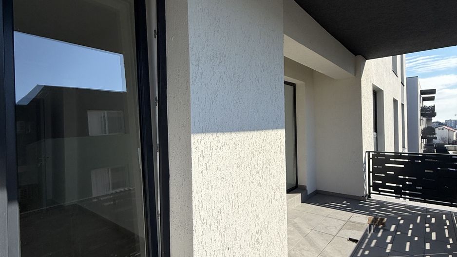2 CAMERE_IRIS MALL_COMISION 0! - Poză 5