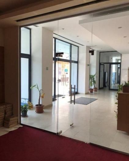 BRASADAS vinde Cladire de Birouri Inchiriat in Zona Unirii. - Poză 2