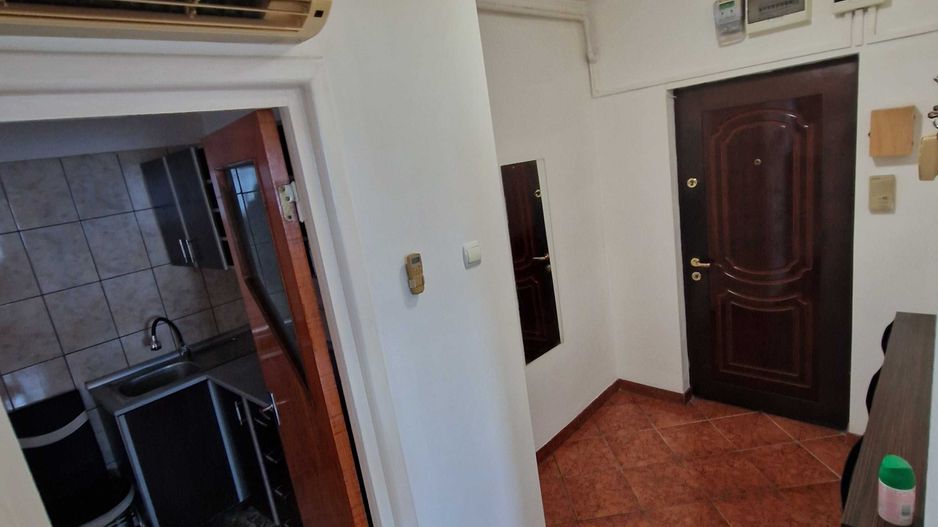 Apartament 3 camere Piata Resita, Sector 4 - Centrala, Parcare - Poză 6