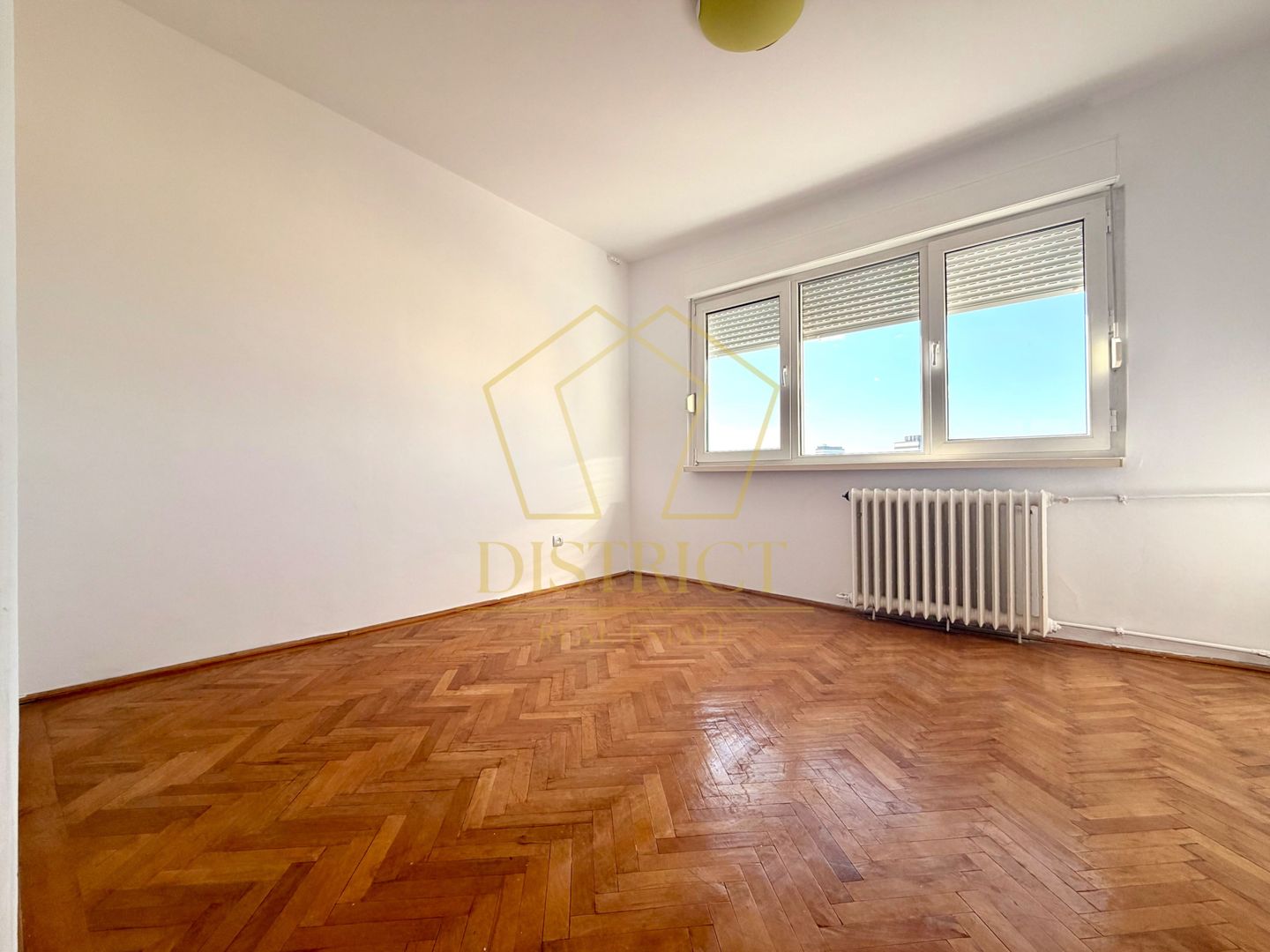 Apartament cu 3 camere și boxa | B-dul Take Ionescu - Poză 2