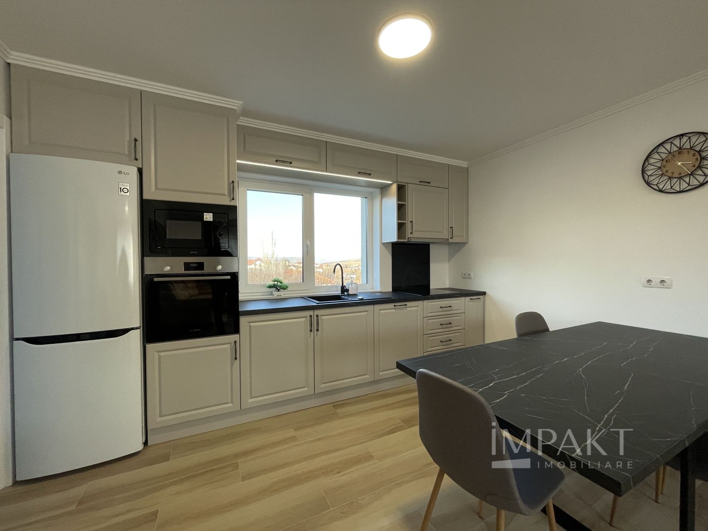 Apartament modern cu 4 camere spre inchiriere in zona Borhanci! - Poză 3