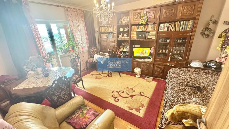 Apartament de vânzare – Giurgiu, bloc Romarta - Poză 1