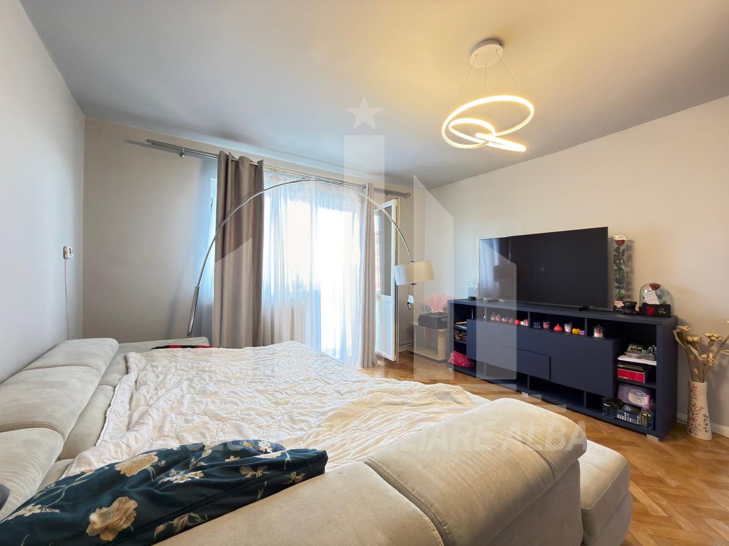 Apartament 2 camere | 50 mp | Renovat | Etaj 3/4 | Cetate - Mercur - Poză 2