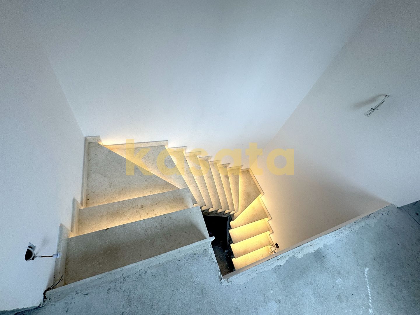 De vanzare casa 3 camere P+M Soseaua Chitilei - Bucurestii Noi - Poză 9