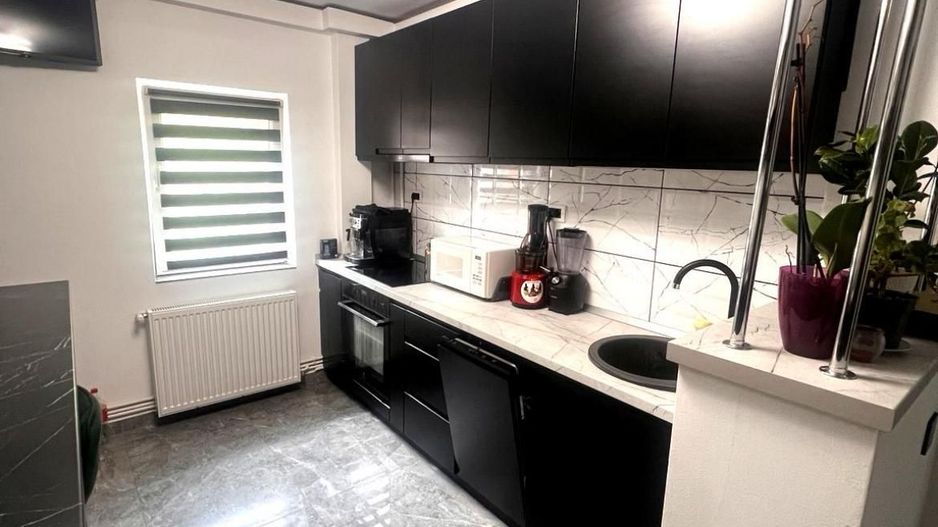 Soarelui | 3 Camere | Etaj 2 | 2 băi | Centrală proprie - Poză 1