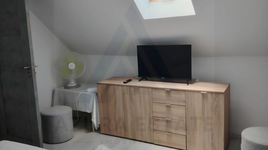 Apartament modern 3 camere 65 mp utili balcon zona Vasile Aaron - Poză 6